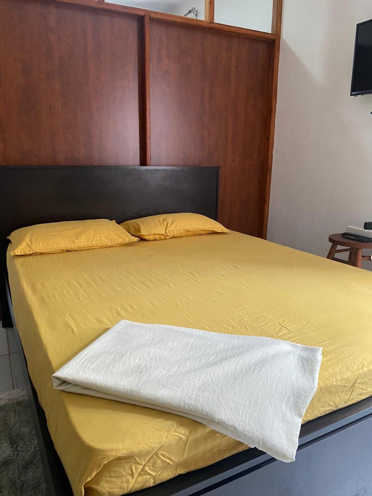Ice Berg Apartment Dehiwala-Mount Lavinia Room photo