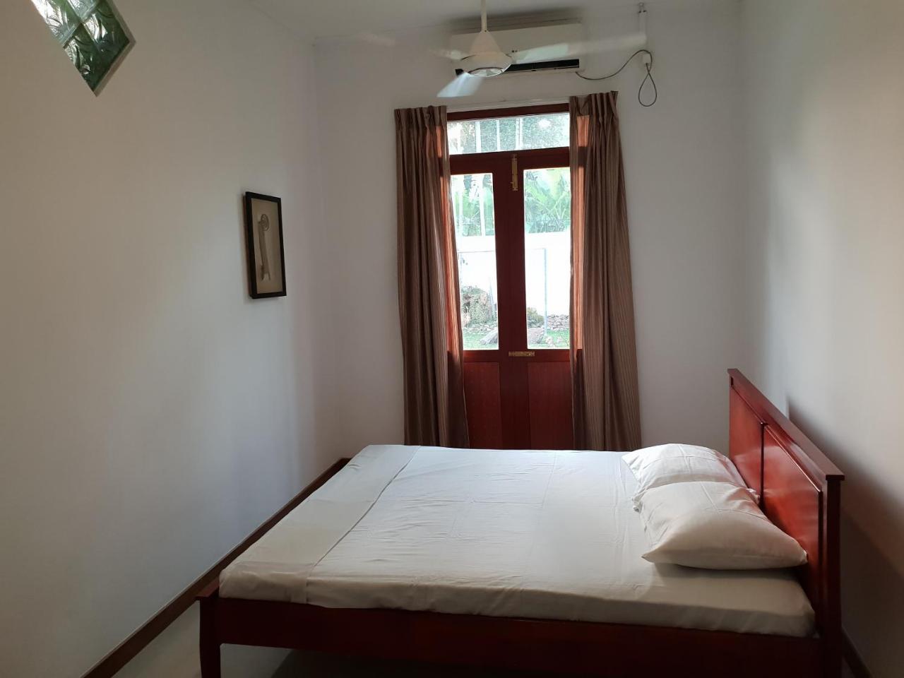 Ice Berg Apartment Dehiwala-Mount Lavinia Exterior photo
